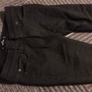 BRAND NEW Hollister Skinny Jeans (Black)